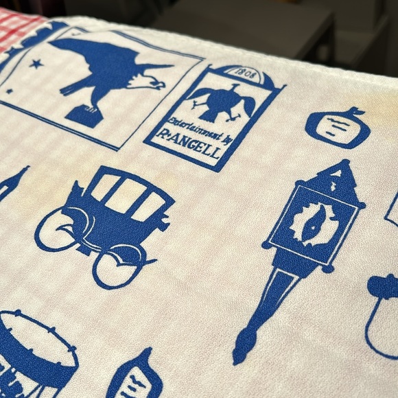 44inch by 16 inch vintage table runner Perfect condition from the 1970’s - Picture 8 of 8